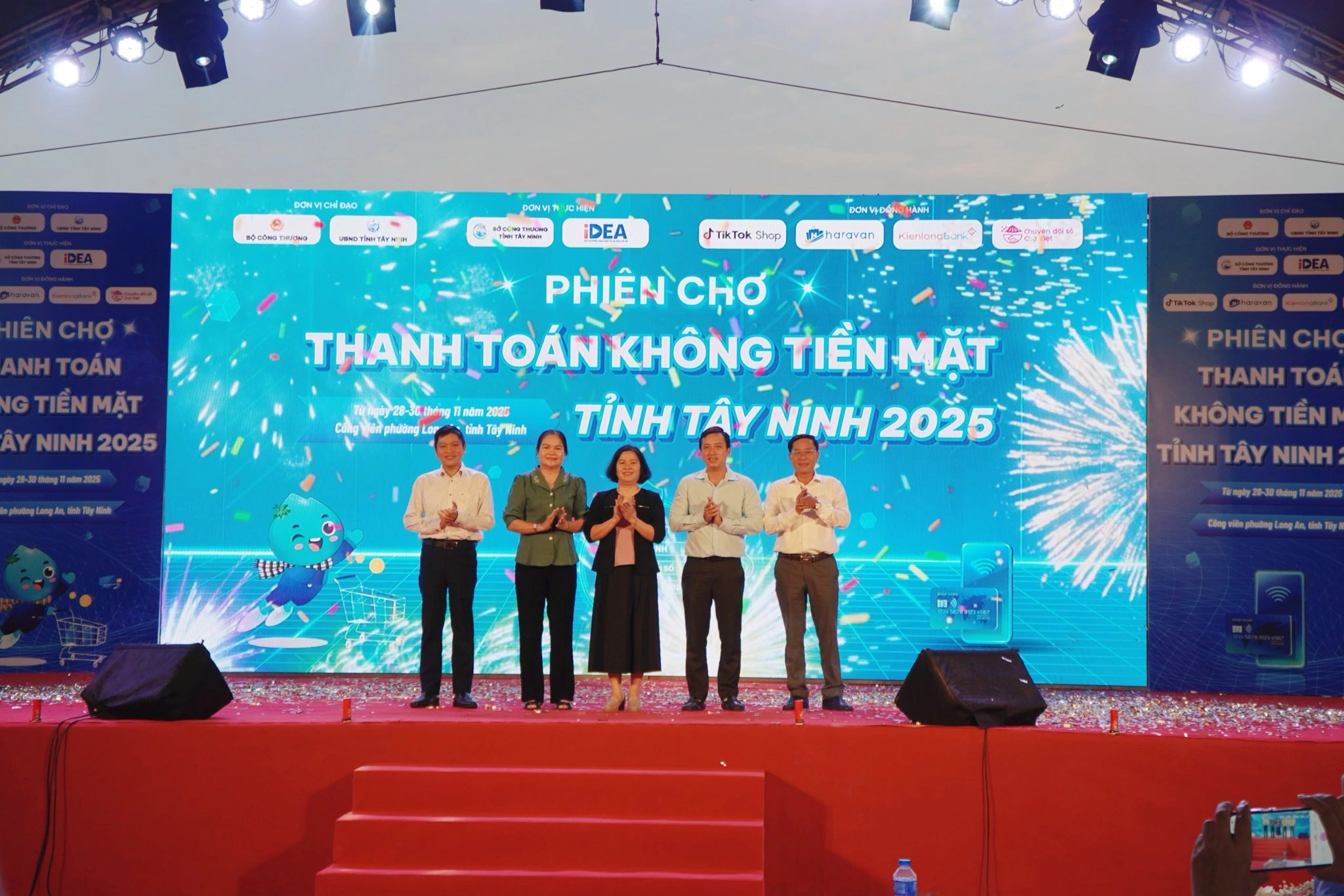 Bado đồng hành tại Phiên chợ thanh toán không tiền mặt tỉnh Tây Ninh 2025